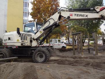 Bagger im Einsatz Bagger im Einsatz