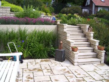 Gartentreppe aus Stein Gartentreppe aus Stein