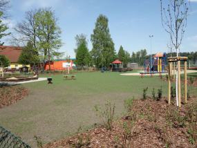 Grünfläche Spielplatz
