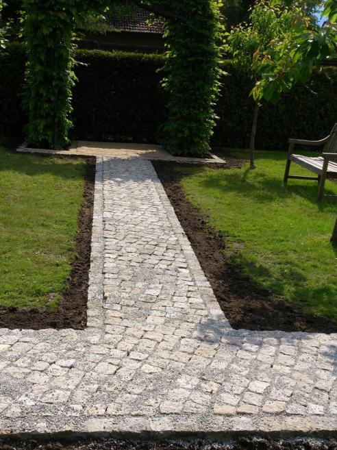 Granitpflasterweg