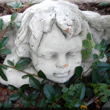 Kopf eines Keramikfigur